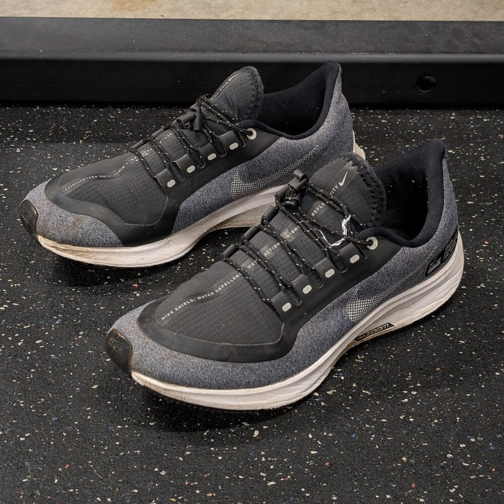 Nike Air Zoom Pegasus 35 Shield Black Gray Running Shoes AA1643-001 | W7.5 - M6